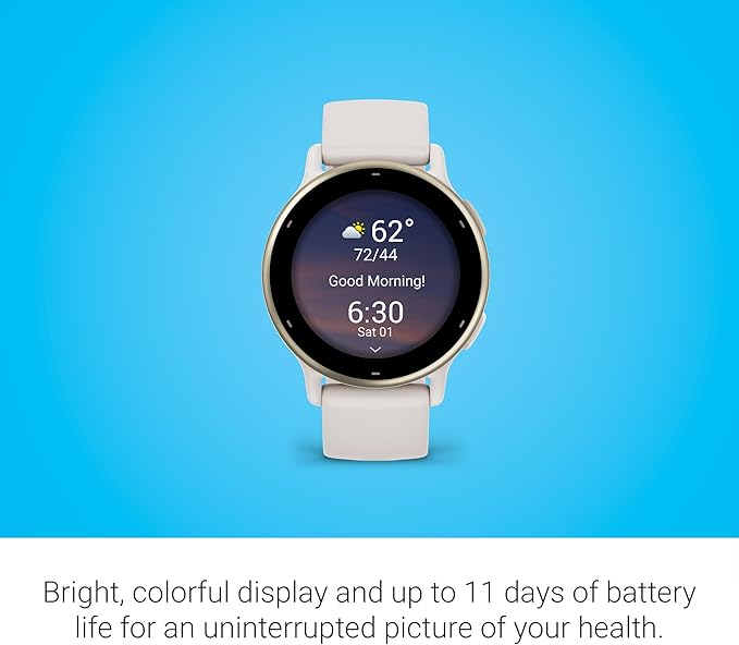 Écran d'accueil lumineux de la montre affichant l'heure, la date et la météo